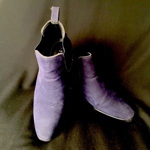 1670 Blue Chelsea Boots